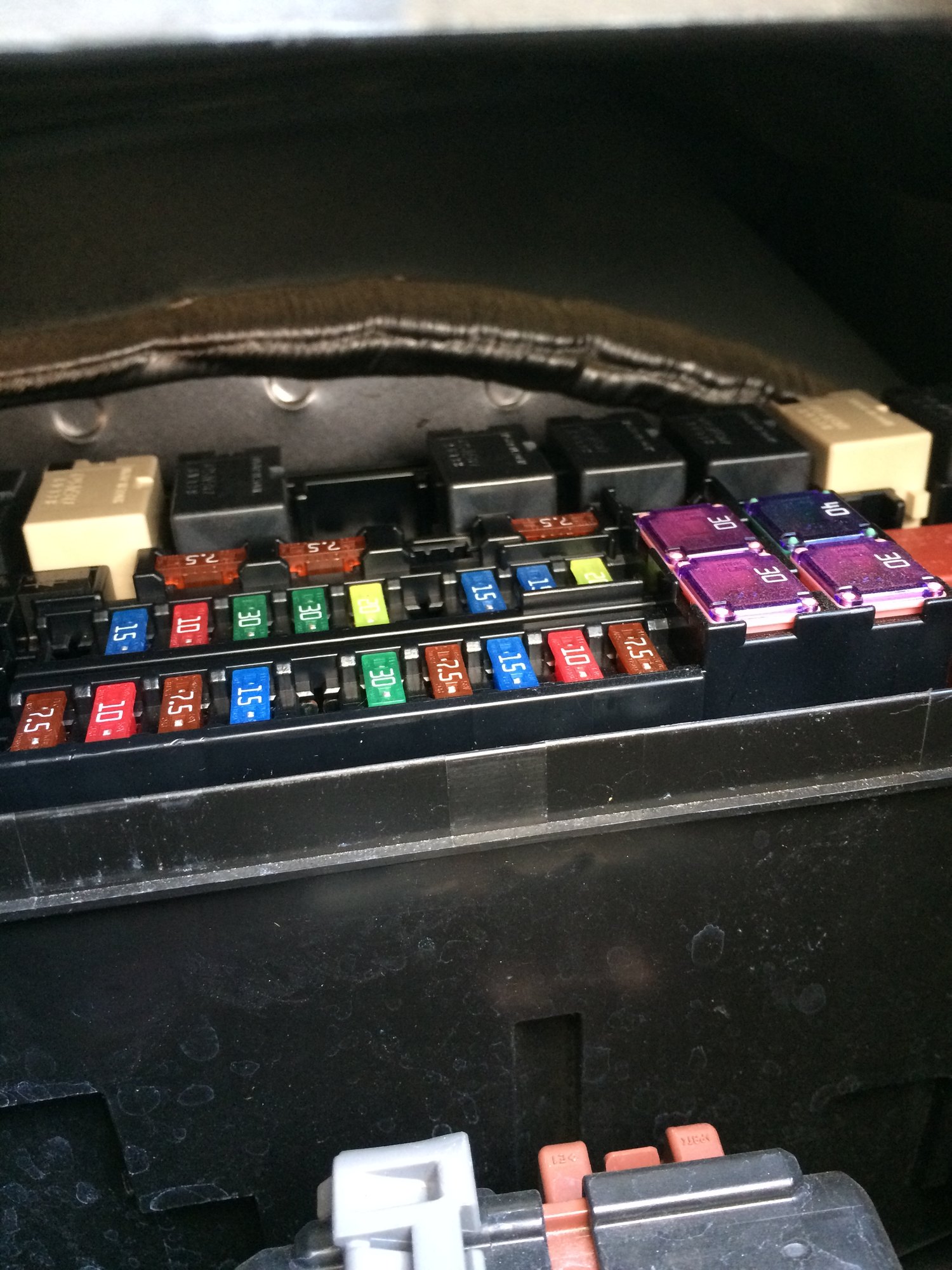 GSU30W エンジンルーム ヒューズBOX