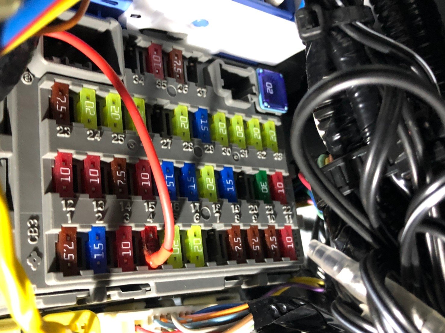 RK5室内ヒューズBOX 全交換イメージ