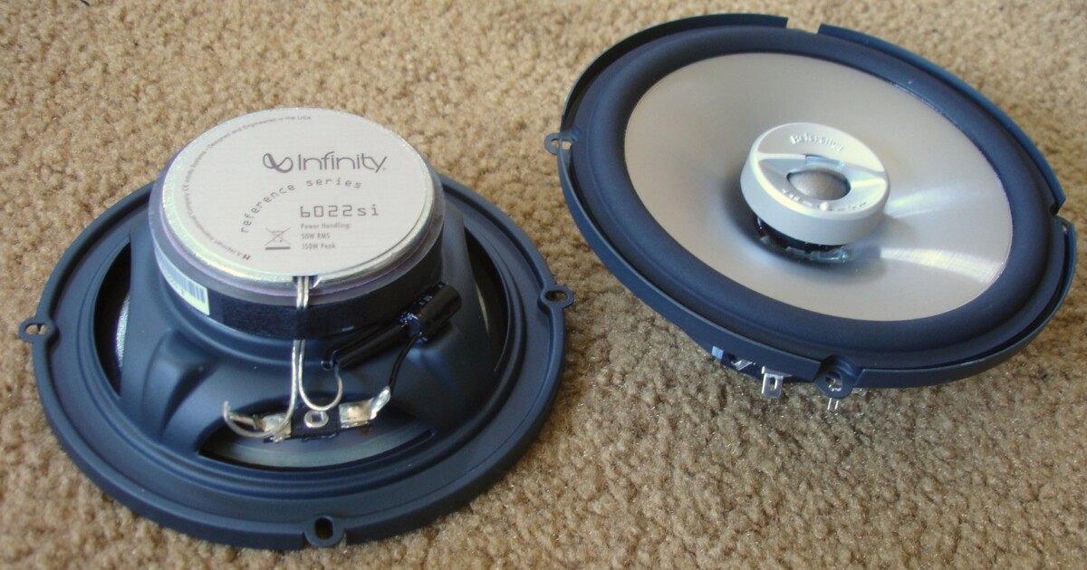 スピーカー交換で選ぶコアキシャル型の参考写真（Infinity Reference 6022si）